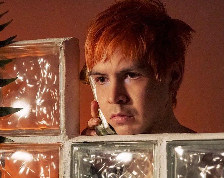 Чем цепляет абсурдный сериал «Фантазмы», где показывают грустный пенис и Бушеми-панка