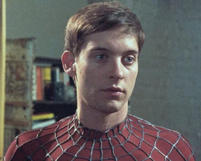 Как появилась и стала культовой сцена с поцелуем Человека-паука и Мэри-Джейн