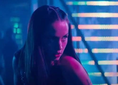 Ана де Армас рассказала о досъёмках «Балерины»: теперь это опасный фильм в стиле «Джона Уика»