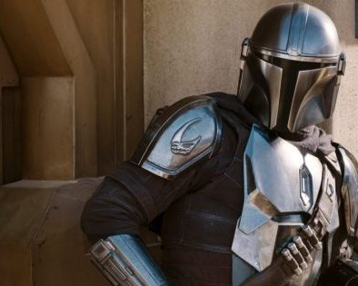 Главное о кино за неделю: отстранение Джонни Деппа от роли Грин-де-Вальда, новые переносы и не только