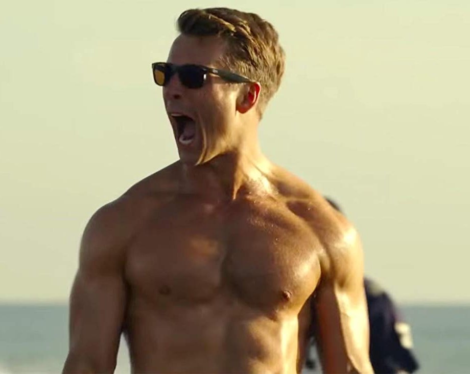 Глен Пауэлл подтвердил, что продолжение фильма «Топ Ган: Мэверик» уже в работе