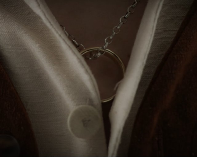 Какой момент из обычного фильма напугал вас больше любого ужастика?